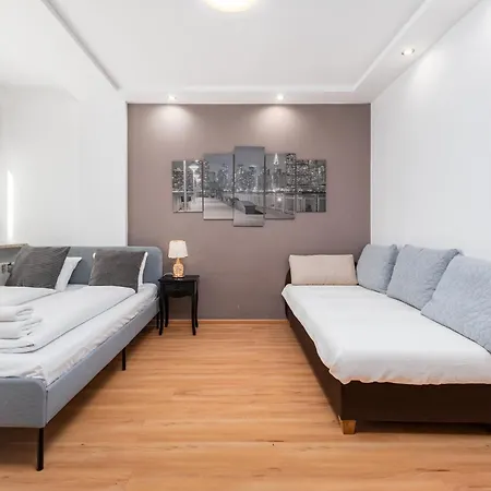 Niska 12 By Homeprime Warschau Exterior foto